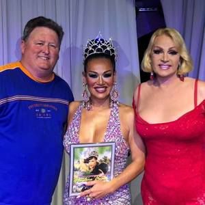 Meet your Posher, Dana